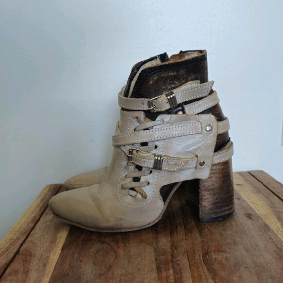 Freebird By Steven Jerome Ankle Bootie Woman's Size 5 Blush Grunge Leather - Picture 1 of 8